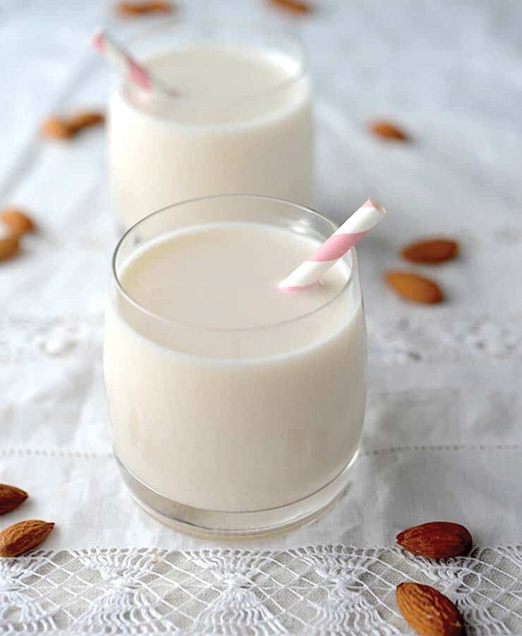 Home-Made-Almond-Milk-1